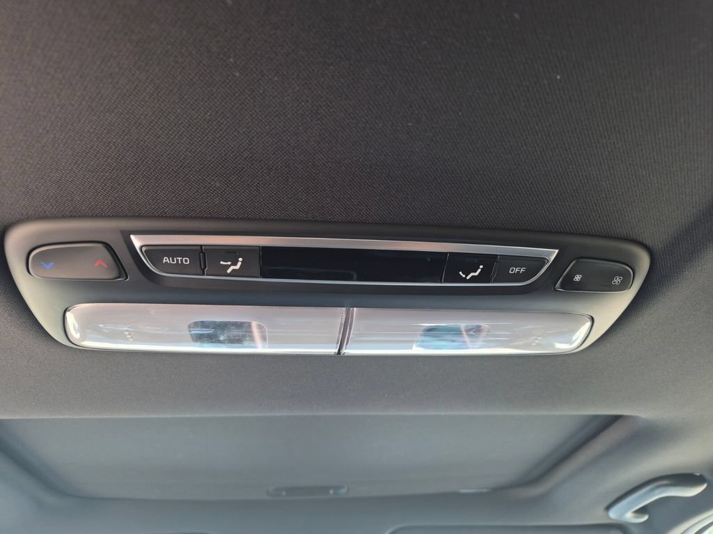 Used 2024 Kia Telluride EX X-Line AWD/4WD image 28