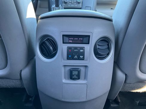 Used 2015 Honda Pilot LX image 25