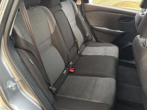 Used 2021 Nissan Rogue S FWD image 25