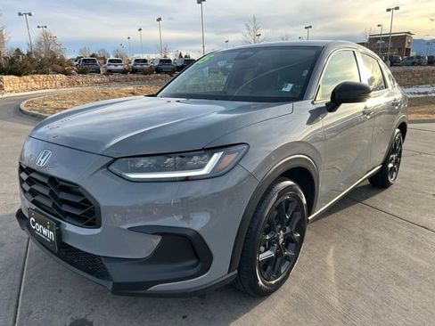 Used 2025 Honda HR-V Sport image 3