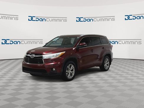 Used 2015 Toyota Highlander XLE AWD/4WD image 5