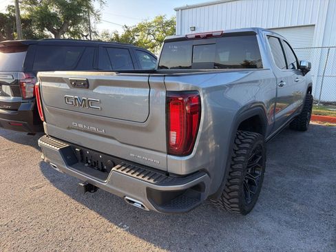 Used 2025 GMC Sierra 1500 Denali w/ Technology Package image 12