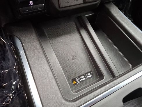 Certified 2021 GMC Sierra 1500 AT4 w/ AT4 Preferred Package image 28