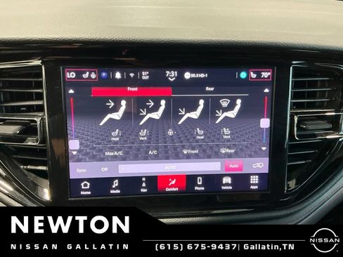 Used 2024 Dodge Durango GT AWD/4WD image 14