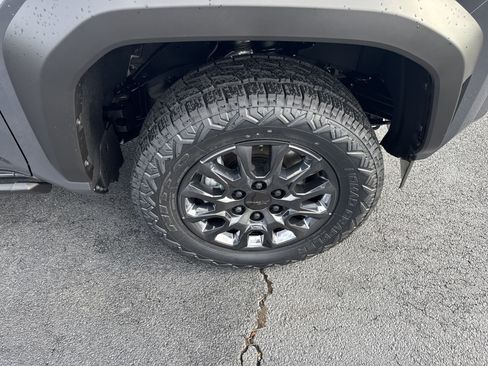 New 2025 Toyota 4Runner SR5 image 10