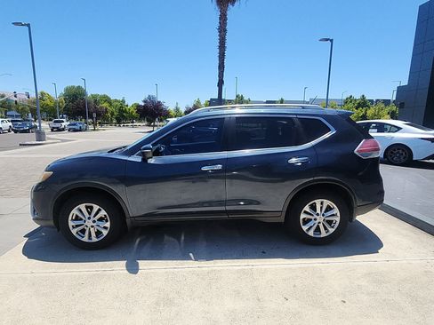 Used 2015 Nissan Rogue SV w/ SV Premium Package AWD/4WD image 7