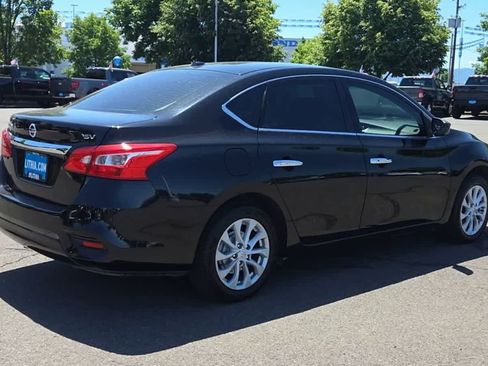 Used 2018 Nissan Sentra SV FWD image 8
