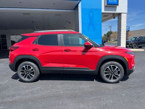 New 2026 Chevrolet TrailBlazer LT w/ Convenience Package AWD/4WD image 5