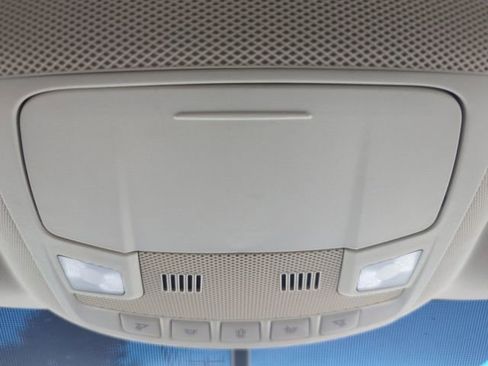 Used 2017 Ford Edge SEL image 25