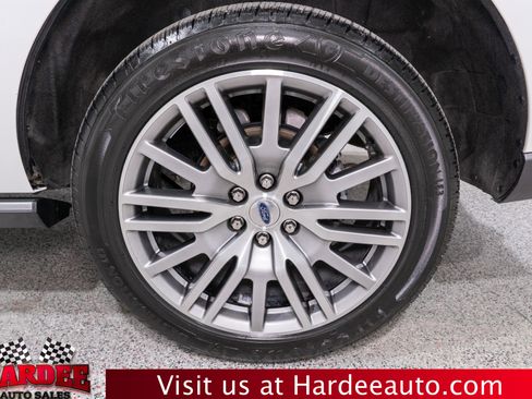 Used 2023 Ford Expedition Limited AWD/4WD image 10