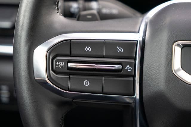 Certified 2025 GMC Terrain Elevation AWD/4WD image 18