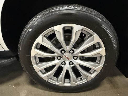 Used 2023 GMC Yukon Denali w/ LPO, Floor Liner Package AWD/4WD image 10