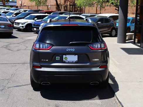 Used 2021 Jeep Cherokee Latitude Lux w/ Comfort/Convenience Group AWD/4WD image 10