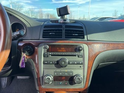 Used 2009 Saturn Aura XR image 16