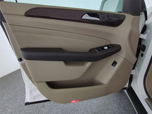 Used 2014 Mercedes-Benz ML 350 4MATIC image 29