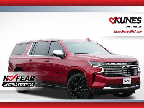 Used 2023 Chevrolet Suburban Premier AWD/4WD image 1