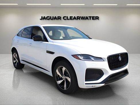 Used 2026 Jaguar F-PACE R-Dynamic S AWD/4WD image 7