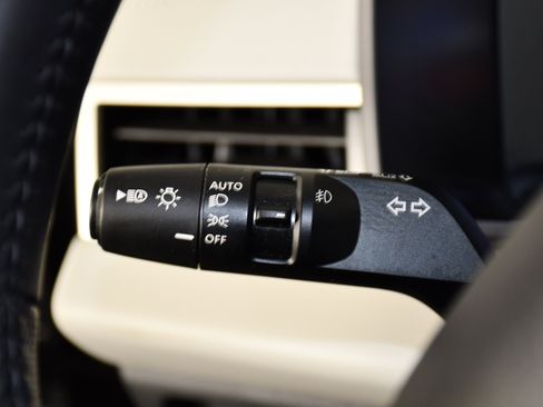 Used 2024 Mitsubishi Outlander SEL AWD/4WD image 22