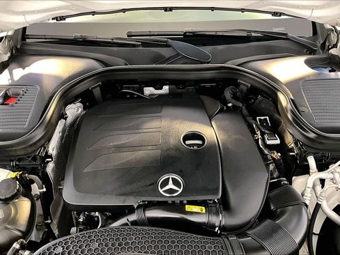 Used 2020 Mercedes-Benz GLC 300 4MATIC image 30
