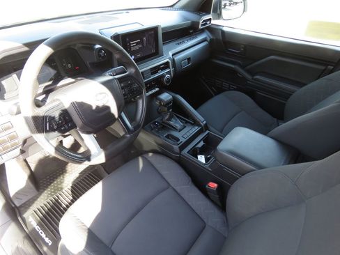 Used 2024 Toyota Tacoma SR RWD image 11