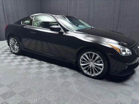 Used 2013 INFINITI G37 x Coupe w/ Premium Pkg AWD/4WD image 13