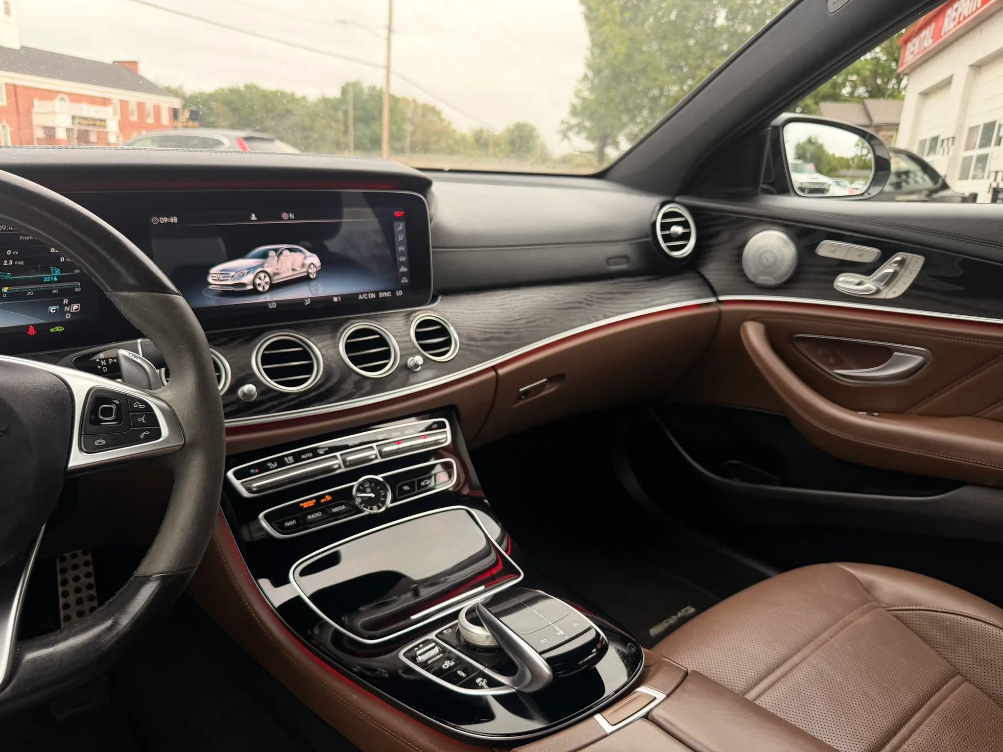 Used 2017 Mercedes-Benz E 43 AMG 4MATIC Sedan image 21
