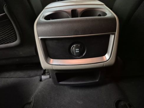 Used 2022 Kia Carnival LX image 22