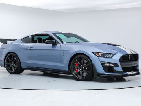 Used 2022 Ford Mustang Shelby GT500 w/ Carbon Fiber Track Pack image 7