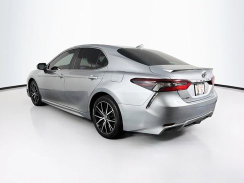 Used 2024 Toyota Camry SE FWD image 7