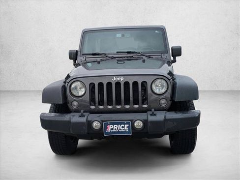 Used 2018 Jeep Wrangler Unlimited Sport S AWD/4WD image 2