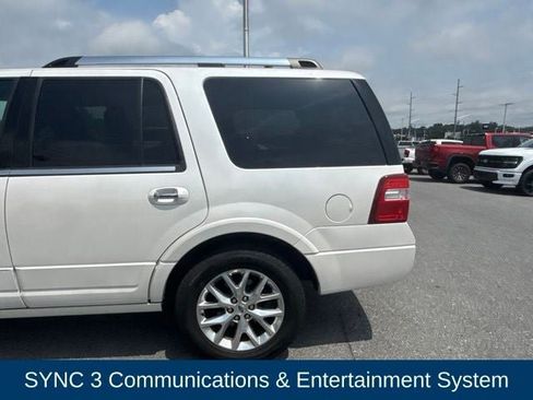 Used 2017 Ford Expedition Limited w/ Equipment Group 301A AWD/4WD image 13