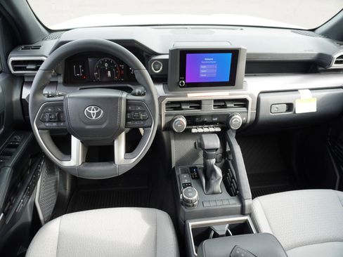 New 2026 Toyota 4Runner SR5 image 2