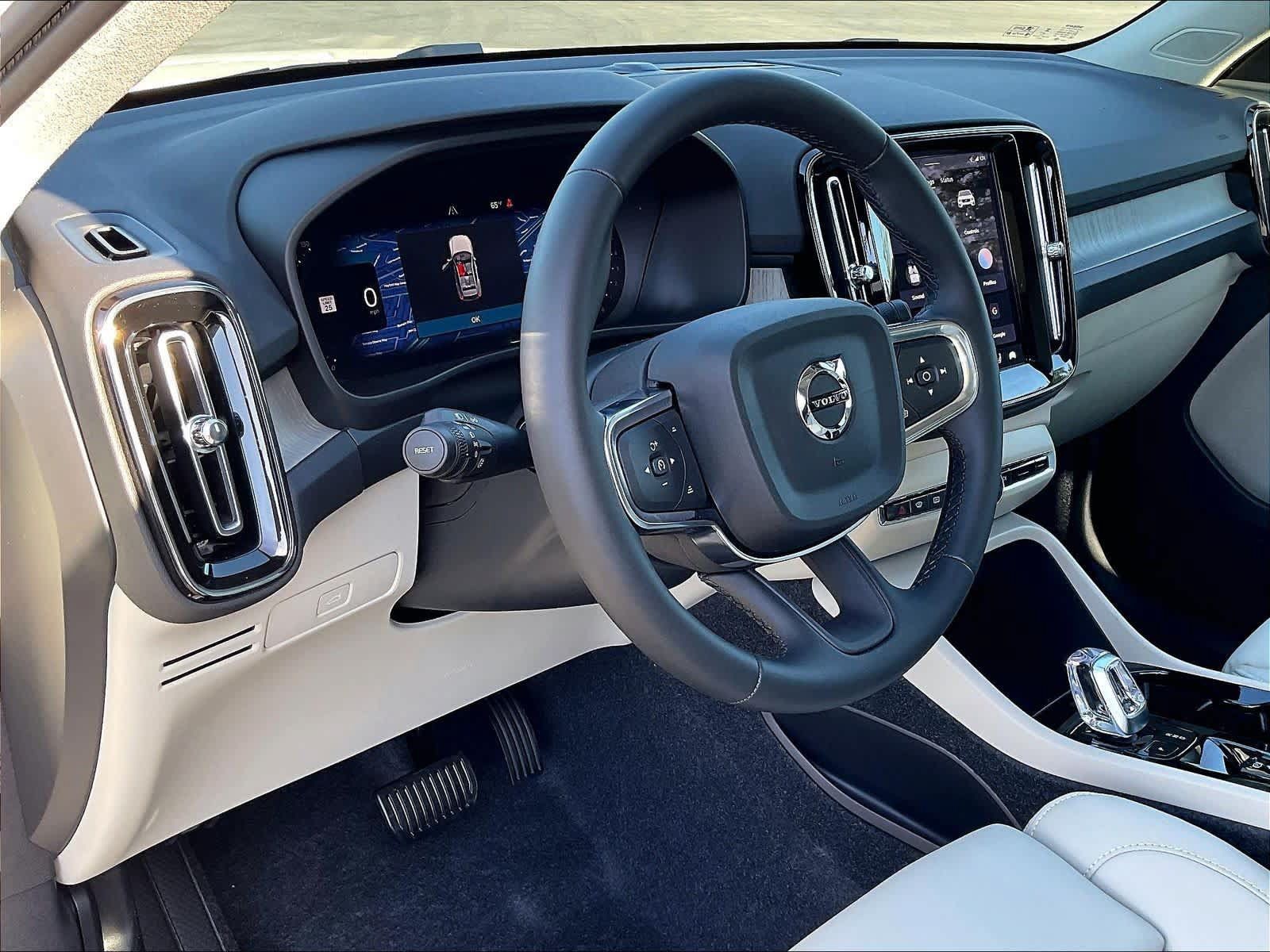 New 2026 Volvo XC40 B5 Plus w/ Protection Package Premier AWD/4WD image 8