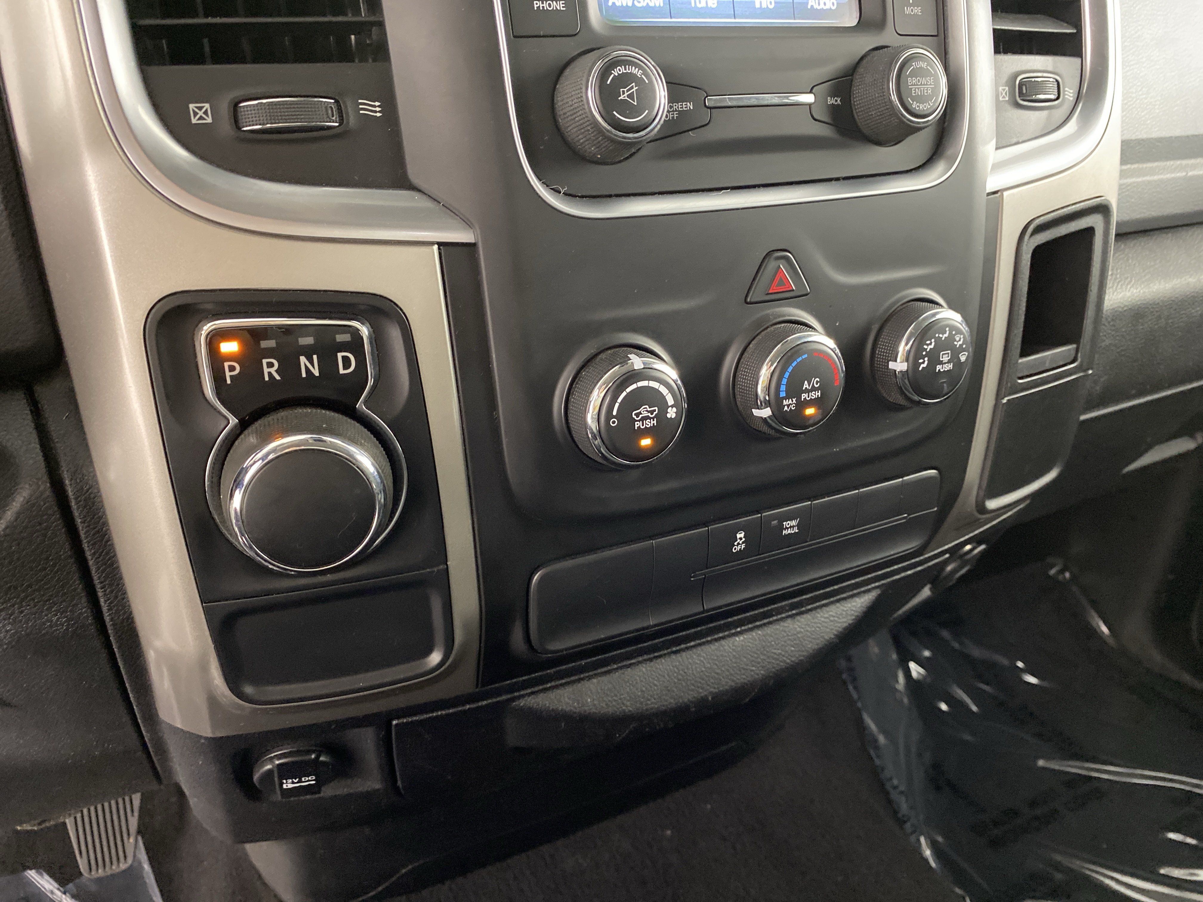 Used 2017 RAM 1500 Classic SLT RWD image 24