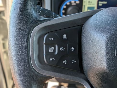 Used 2024 Ford Bronco Badlands image 16