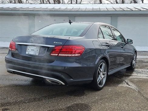 Used 2014 Mercedes-Benz E 550 4MATIC Sedan image 7