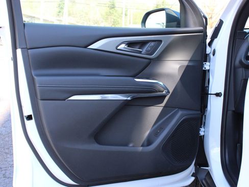 New 2026 Chevrolet Traverse LT w/ Driver Confidence Package image 12