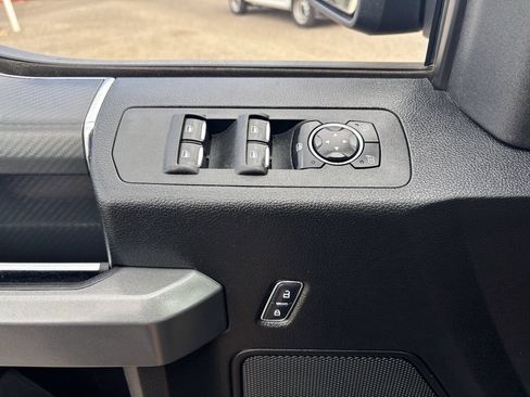 Used 2018 Ford F150 XLT w/ Equipment Group 302A Luxury AWD/4WD image 22