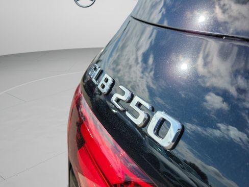 Certified 2025 Mercedes-Benz GLB 250 image 6