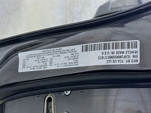 Used 2021 Jeep Cherokee Latitude Lux w/ Comfort/Convenience Group image 34