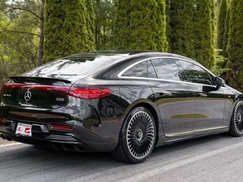 Used 2023 Mercedes-Benz EQS AMG 4MATIC w/ Trim Level Package image 15