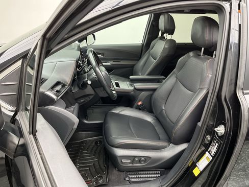 Used 2021 Toyota Sienna XSE w/ XSE Plus Package AWD/4WD image 10