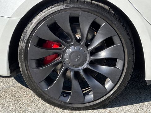 Used 2023 Tesla Model 3 Performance image 25