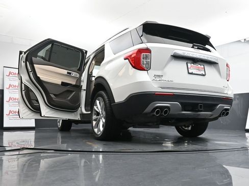 Used 2022 Ford Explorer Platinum w/ Equipment Group 601A image 44