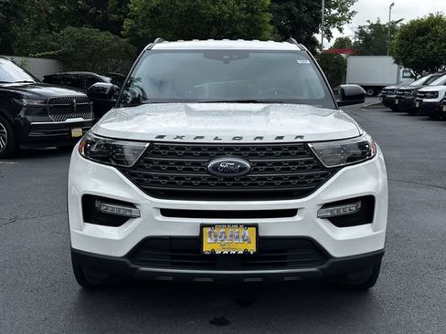 Certified 2023 Ford Explorer XLT w/ Equipment Group 202A AWD/4WD image 2