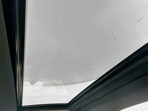 Used 2018 INFINITI Q60 3.0t Luxe w/ Cargo Package image 20