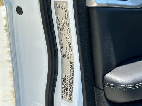 New 2026 Jeep Grand Cherokee L Limited AWD/4WD image 28