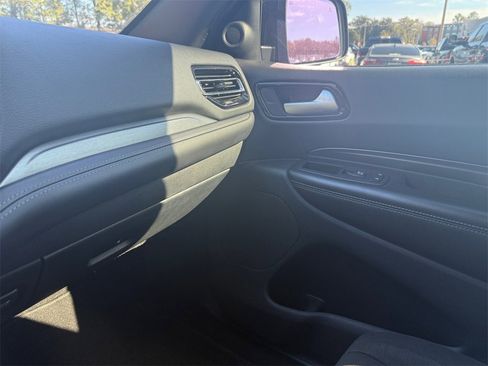 Certified 2024 Dodge Durango SXT w/ 3rd Row Seating Group image 24