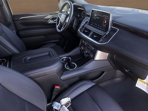 Used 2024 Chevrolet Tahoe LT w/ Luxury Package image 32