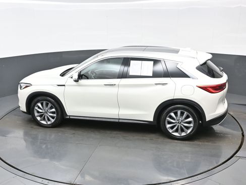 Used 2019 INFINITI QX50 Essential w/ Premium Heat Package image 35